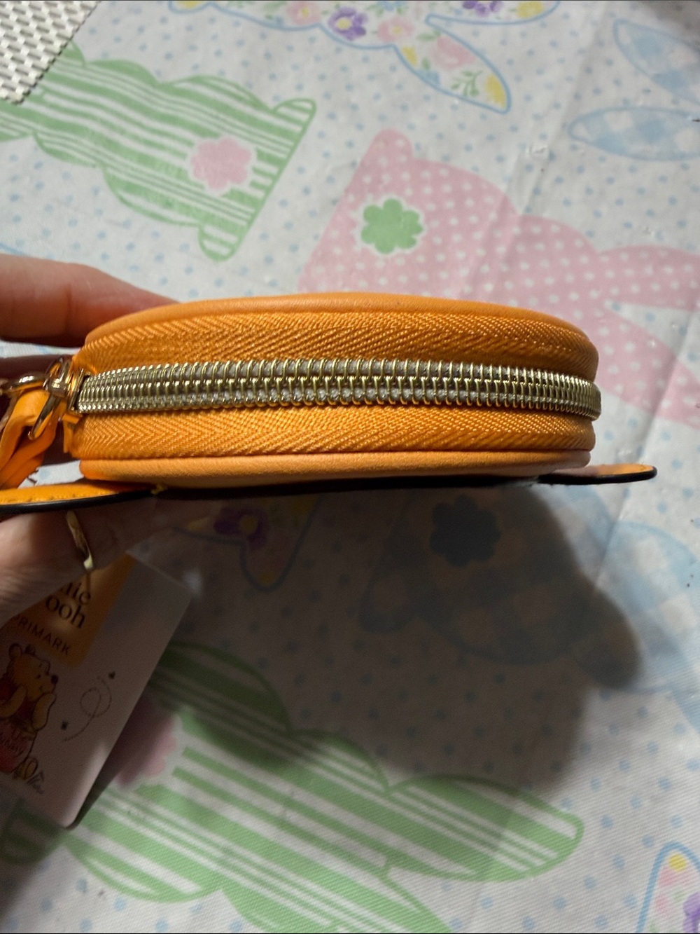 Disney Tigger Wristlet zip wallet Orange - Picture 3 of 4